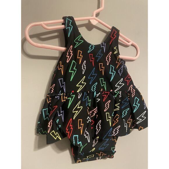 New Posh Peanut Baby Girl's One-Piece Zack Swimsuit Size 0-3 Months - Picture 2 of 6